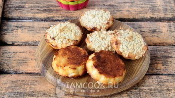 сырники со штрейзелем