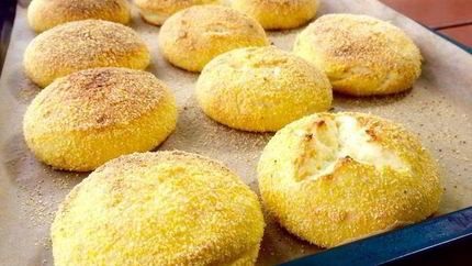 Сырники в духовке с кукурузной корочкой