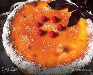 Творожник с ягодной прослойкой и соленой карамелью