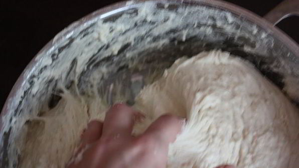 дрожжевое домашнее тесто