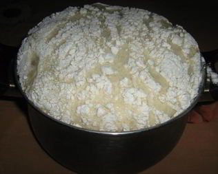 Дрожжевое тесто из сухих дрожжей с медом