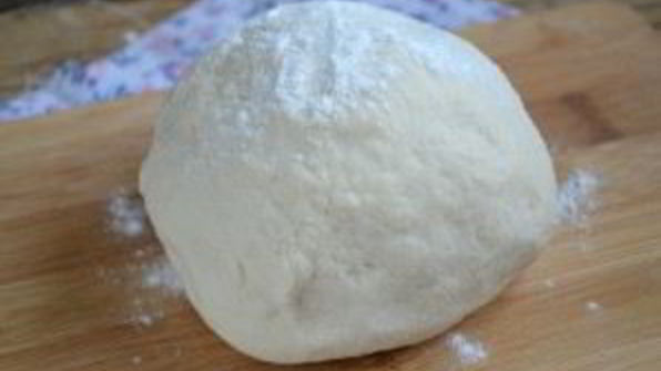 простое бездрожжевое тесто для пиццы