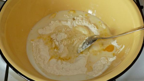 слоеное дрожжевое тесто с яблоками