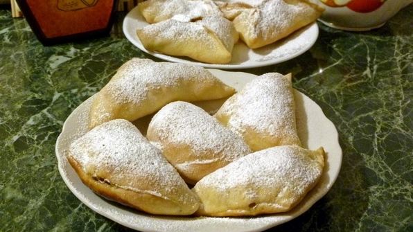 слоеное дрожжевое тесто с яблоками