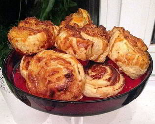 Слоеное тесто с творогом