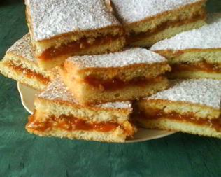 Абрикосовый бисквит