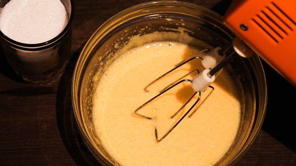 бисквит с яблоками