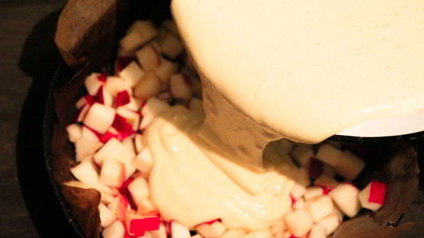 бисквит с яблоками