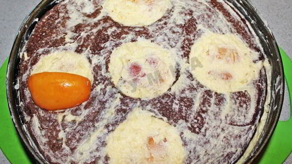 бисквитный торт фруктовый