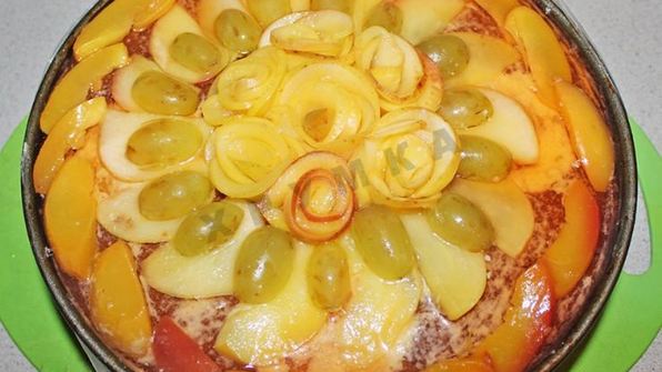 бисквитный торт фруктовый