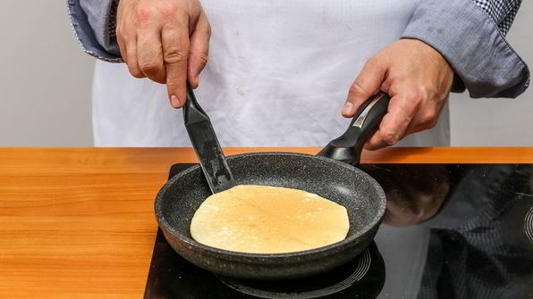 блинный торт с черничным кремом