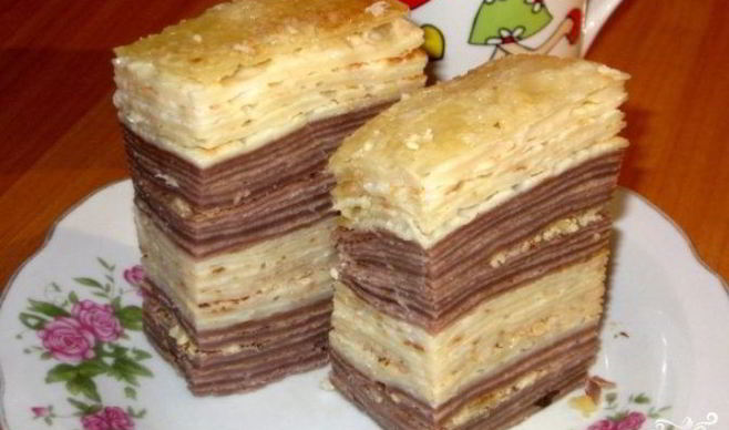 Блинный торт со сметаной и сгущенкой