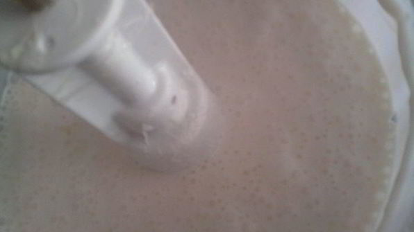 два торта клубника под облаками и клубника в сметане