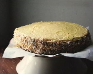 Морковный торт с кремом из сливочного сыра