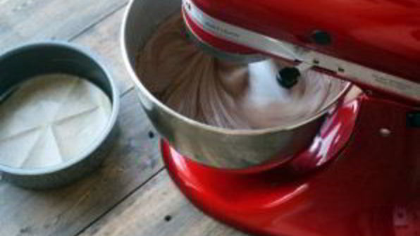 шоколадный торт с голубикой