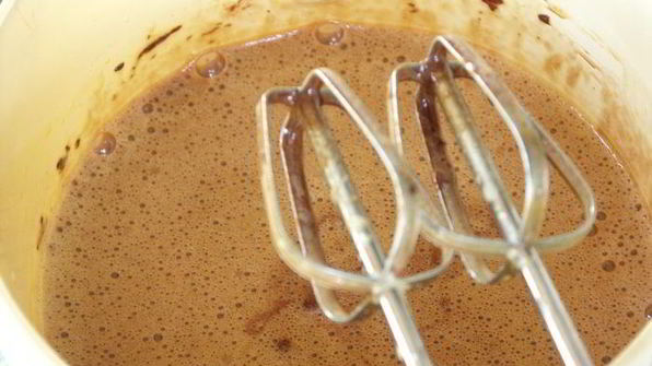 шоколадный торт с виски и пасленом