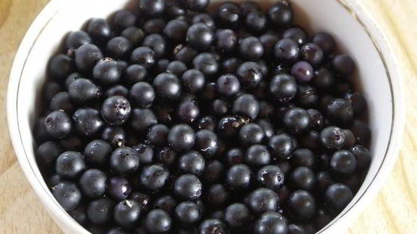 шоколадный торт с виски и пасленом