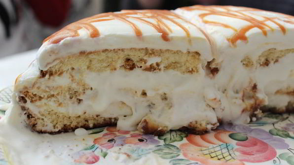 сливочно-карамельный торт