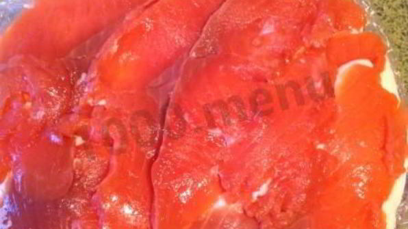 слоеный закусочный торт с рыбой