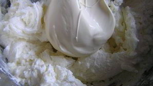 торт белый танец