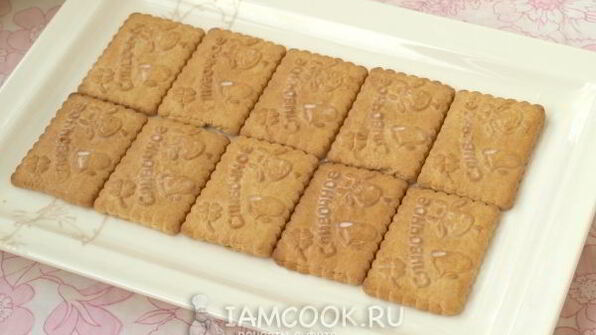 торт без выпечки из печенья и зефира