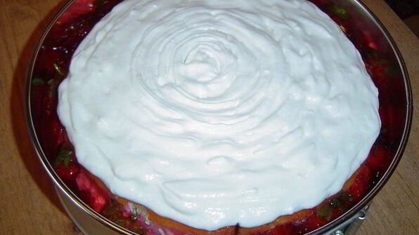 торт клубничка