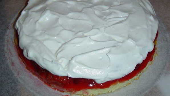 торт клубничка