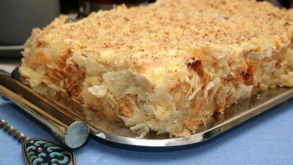 торт наполеон из слоеного теста