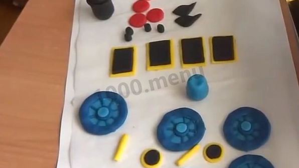 торт паровозик томас