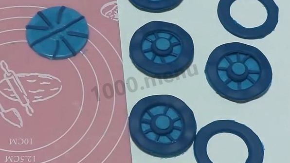 торт паровозик томас