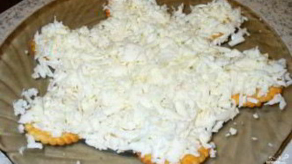 закусочный торт из крекеров