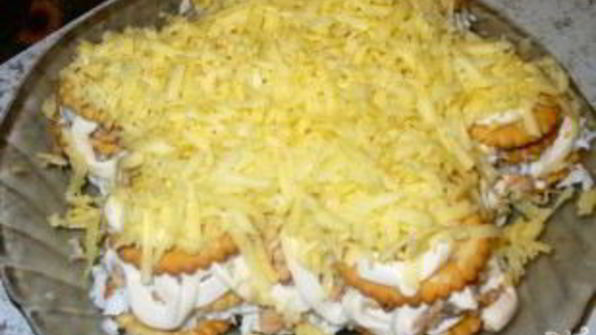 закусочный торт из крекеров