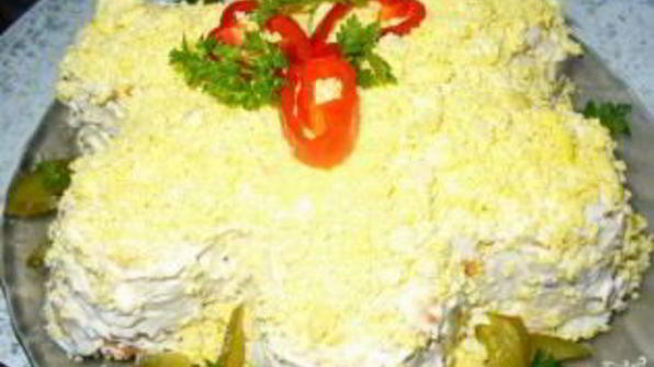 закусочный торт из крекеров