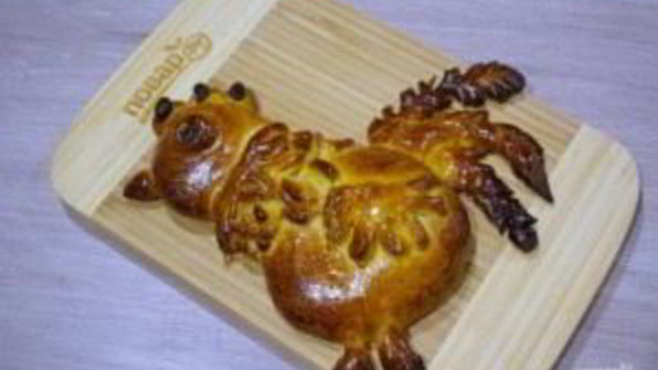 выпечка в виде петуха