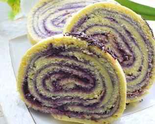 Яблочный рулет