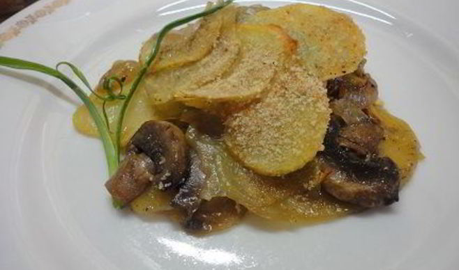 Картофельная запеканка по-монастырски