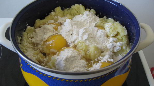 картофельная запеканка с фаршем и сыром