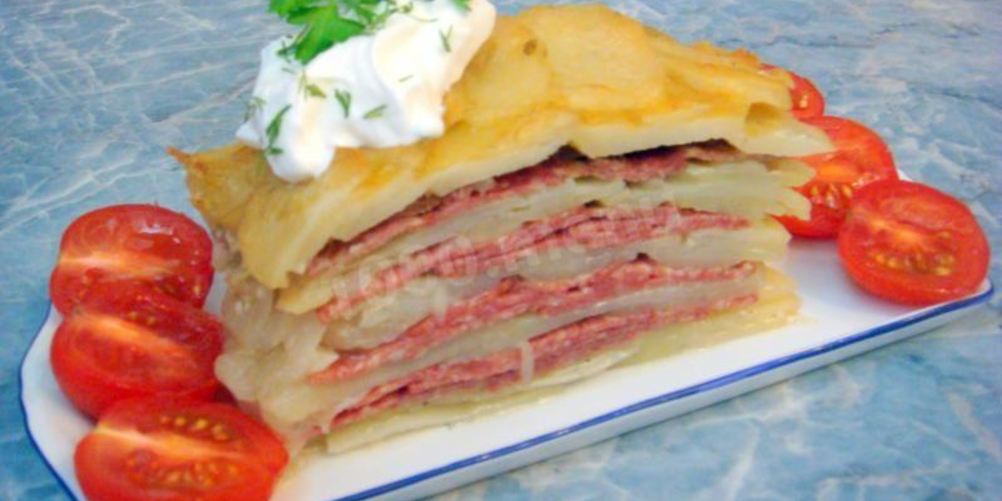 Рецепт картофельная запеканка с сыром и салями