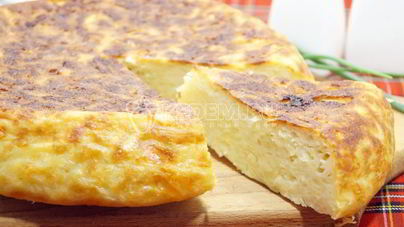 Картофельная запеканка с сыром в мультиварке