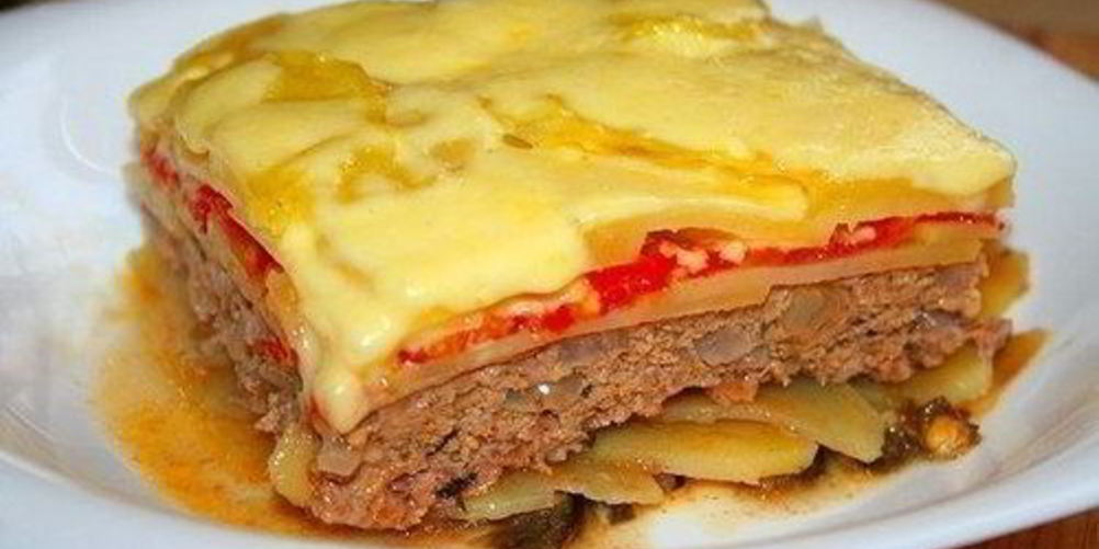 Рецепт мясная запеканка с помидорами, картофелем и баклажаном