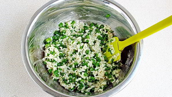 рисовая запеканка с зеленым луком