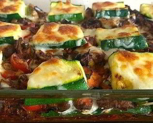 Слоеная овощная запеканка с курицей