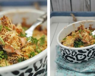 Сырная запеканка с лососем под хлебной крошкой