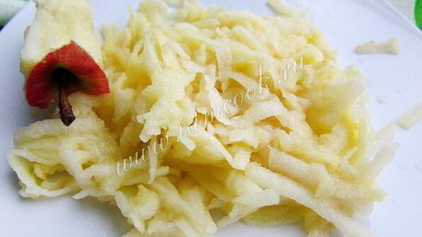 творожная запеканка с яблоком и тыквой