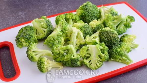 запеканка из брокколи с сыром и яйцами