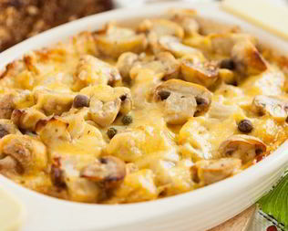 Запеканка из картофеля с двумя видами сыра