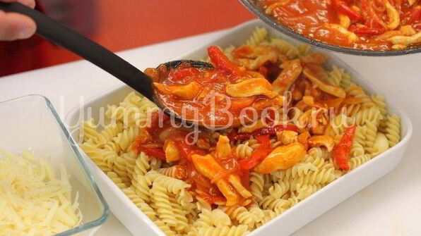 запеканка из макарон с курицей и сыром