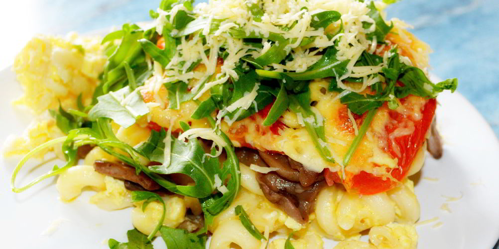 Рецепт запеканка из макарон с сыром, помидорами и грибами