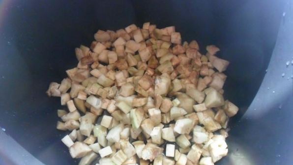 баклажанная икра в мультиварке на зиму