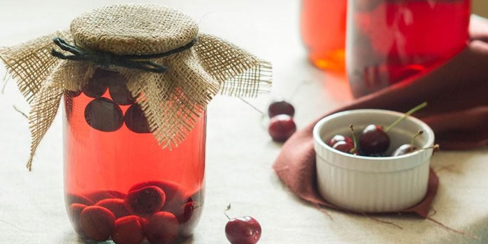 Рецепт компот из черешни с косточками на зиму